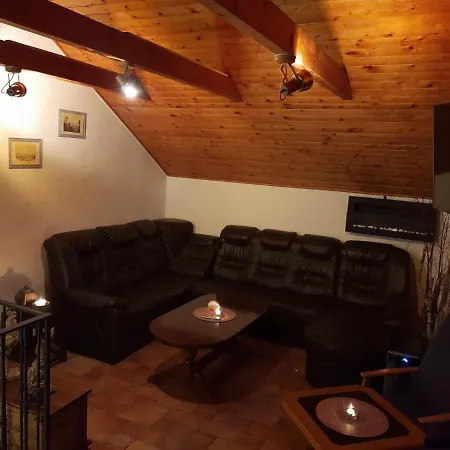 U Jezerniho Potoka Maison d'hôtes