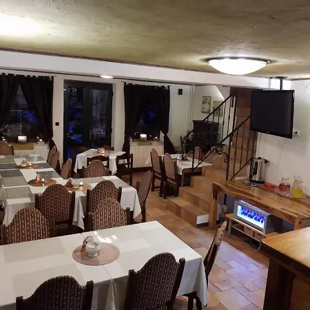 U Jezerniho Potoka Maison d'hôtes 3*