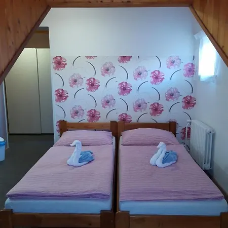 U Jezerniho Potoka Maison d'hôtes 3*